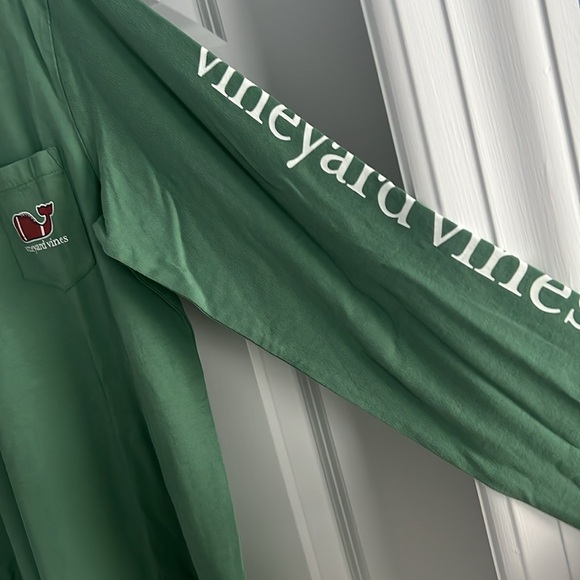 Vineyard Vines logo LS T-Shirt-Football 🏈 - Picture 3 of 5